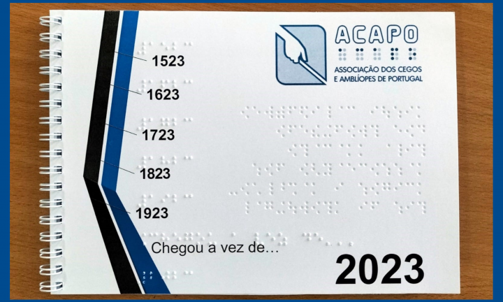 Capa do calendário ACAPO 2023 em formato de livro