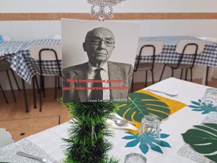 Decoração da mesa alusiva ao autor José Saramago