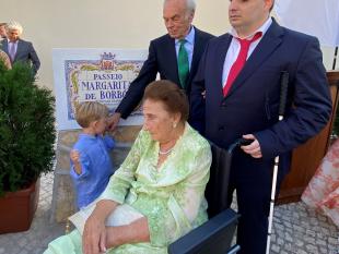 Dona Margarita de Borbón - Infanta de Espanha com o marido, Carlos Zurita, e Diogo Costa, Tesoureiro da Direção Nacional