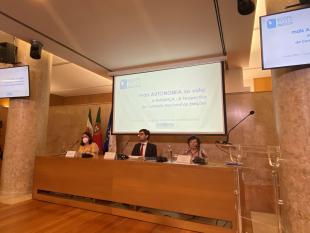  Maria da Luz Ribeiro, Sérgio Gomes da Silva e Graça Gerardo durante o painel "MAIS Autonomia no Voto: A MUDANÇA – A Perspetiva da Comissão Nacional de Eleições".